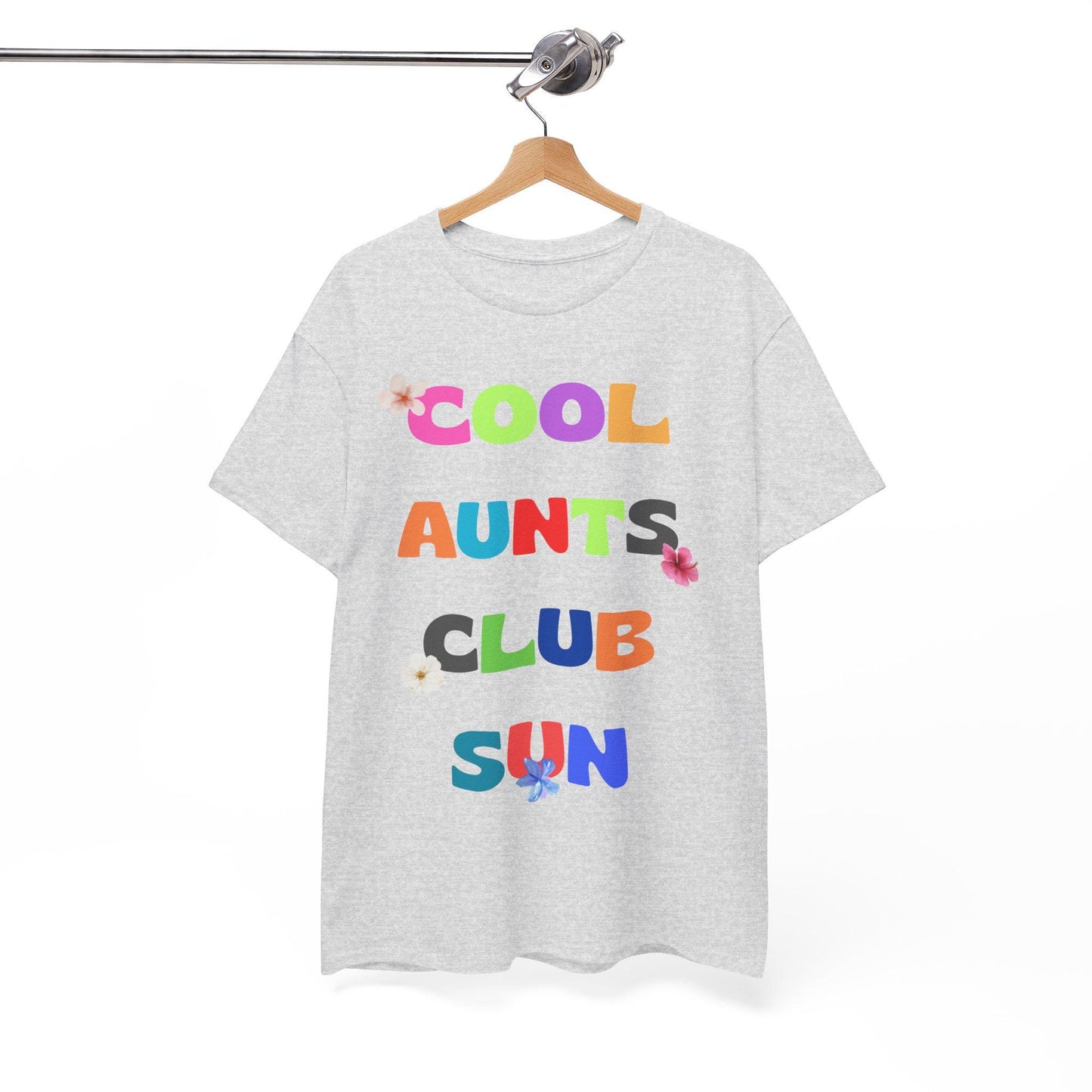 Cool Aunts Club T-shirt Unisex Heavy Cotton Tee, Fun Gift for Aunts, Casual Wear, Family Gatherings, Birthday Present, Summer Style