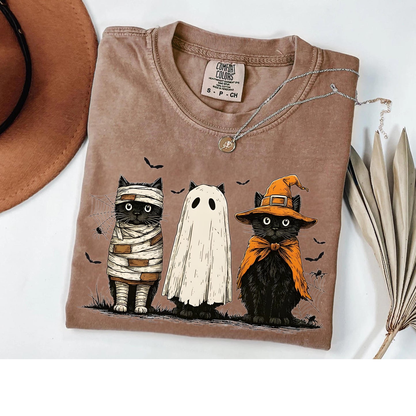 Comfort Colors® Cat Shirt, Black Cat Pumpkin Sweatshirt, Retro halloween T Shirt, Gothic Halloween Cat Mama Shirt, Black Cat shirt